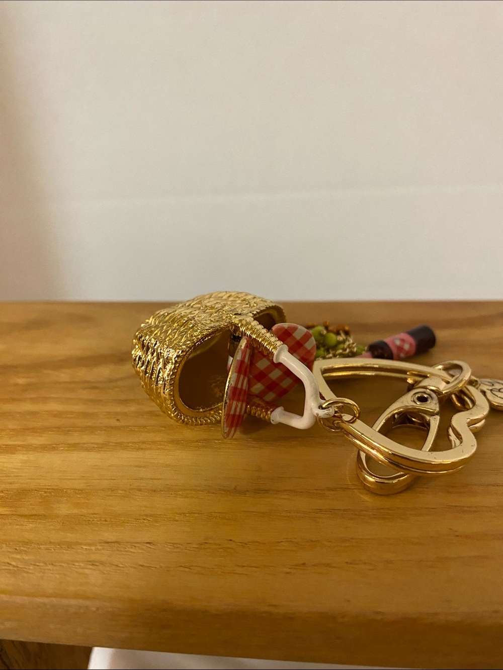 Gold Picnic Basket Keychain Bag Charm with Pink Wine Bottle and Lime Beads - Picture 4 of 9